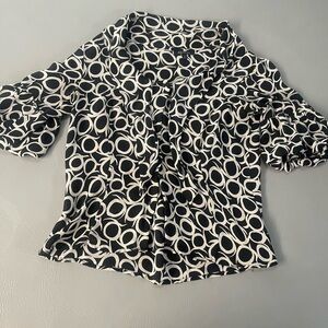 AK Anne Klein Silk Blouse – Black & White Puff Sleeve Abstract Print, Size 6